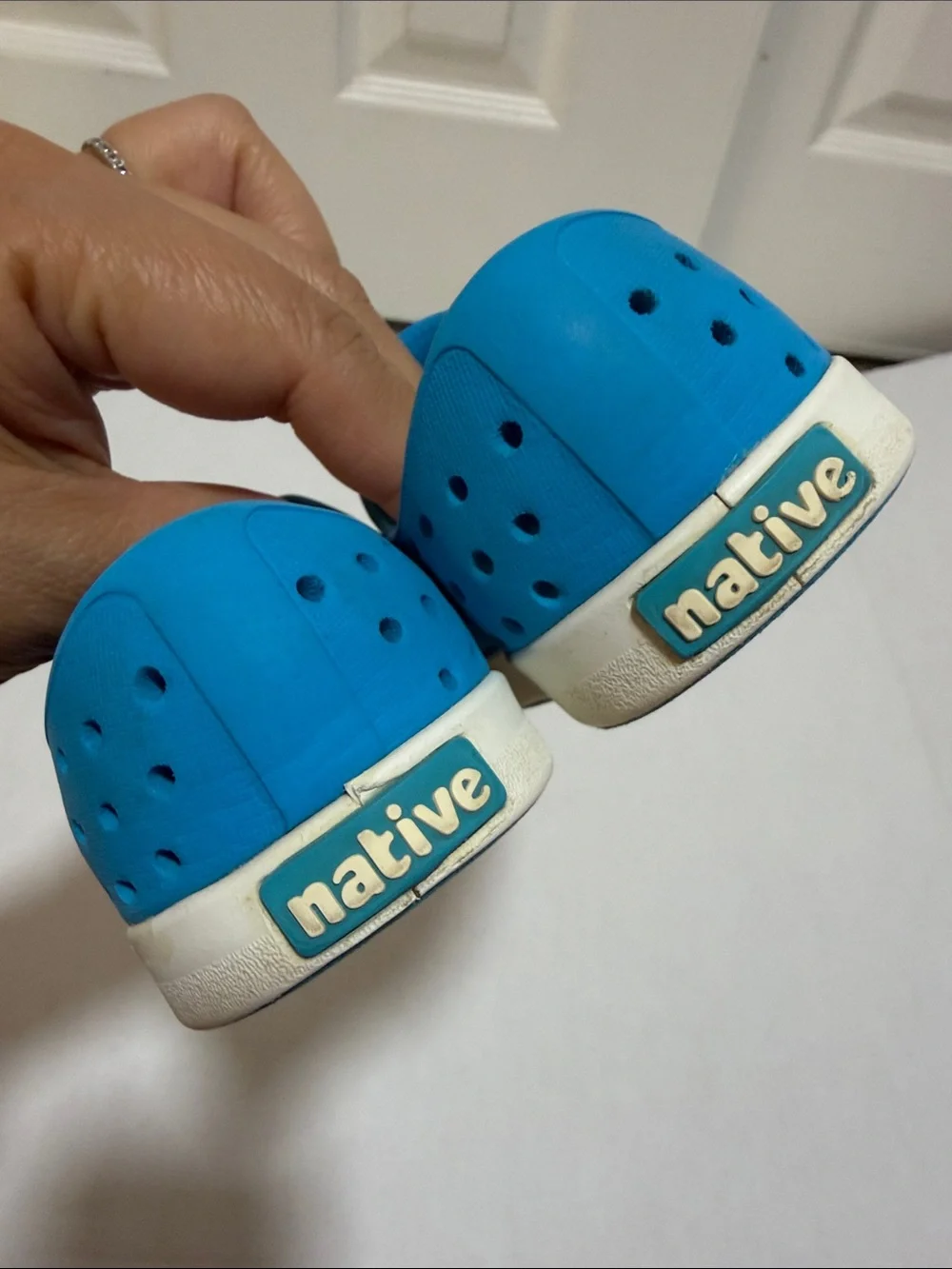 Native Jefferson Kids Water Shoes in Blue - Kids Toddler Size 6